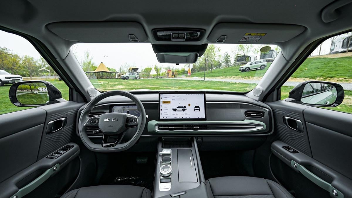 Dashboard of Santana BJ30 hybrid with touchscreen and digital instrumentation