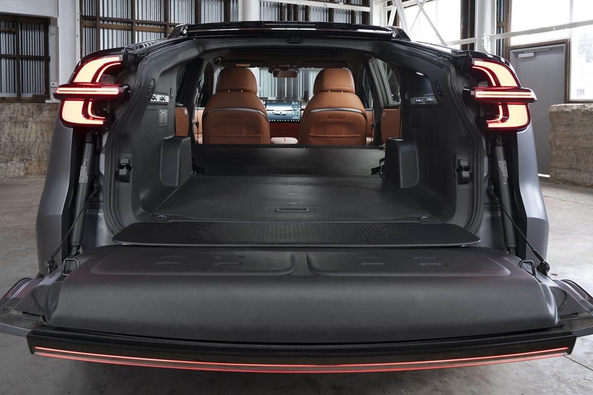 Rear cargo space of the Changan NEVO E07 in pickup configuration