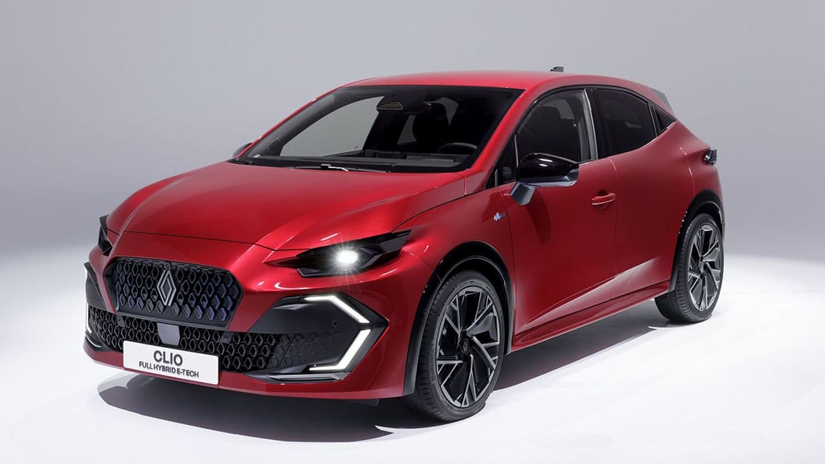 Front view of the 2026 Renault Clio hybrid featuring arrow-shaped headlight signature and Esprit Alpine grille