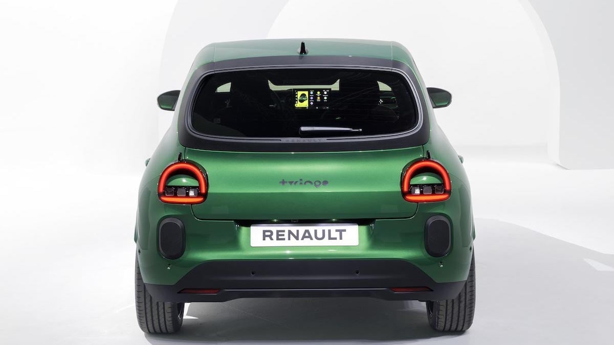 Arrière de la Renault Twingo E-Tech 2026 avec feux arrière compacts et hayon vertical